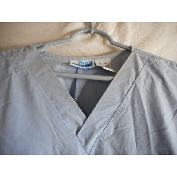 Blue Sx 2x (20W) Scrub Top Medical Uniform MHD - Picture 2 of 6